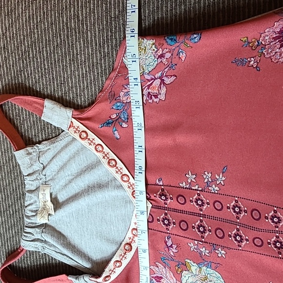 Rewind Tank Top - Picture 9 of 11